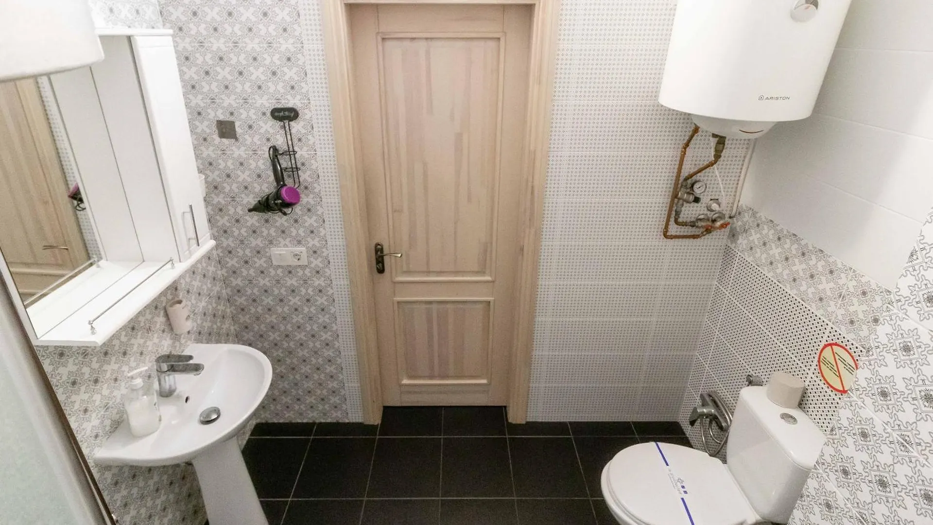 Kvartirkoff Na Bogatirskaya 6A, 3 Floor Kiev 0*,  Ucraina